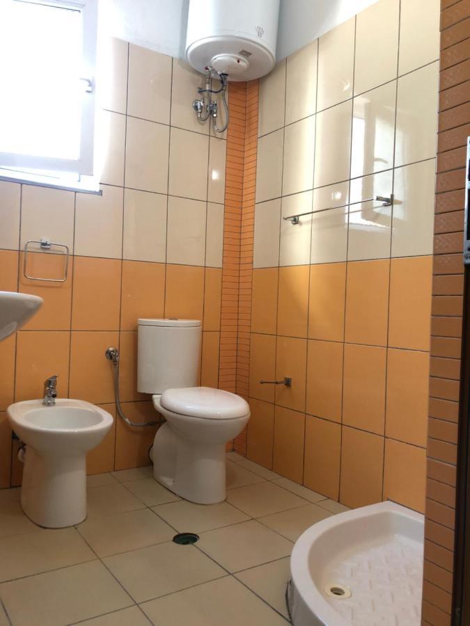 Lungomare Apartment Vlore Bagian luar foto