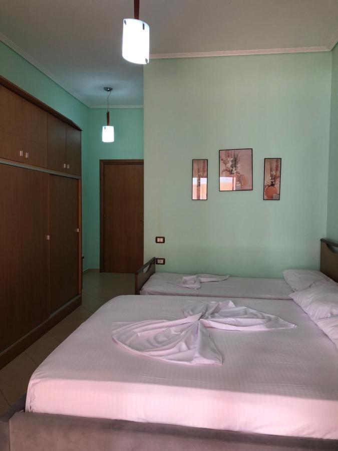 Lungomare Apartment Vlore Bagian luar foto